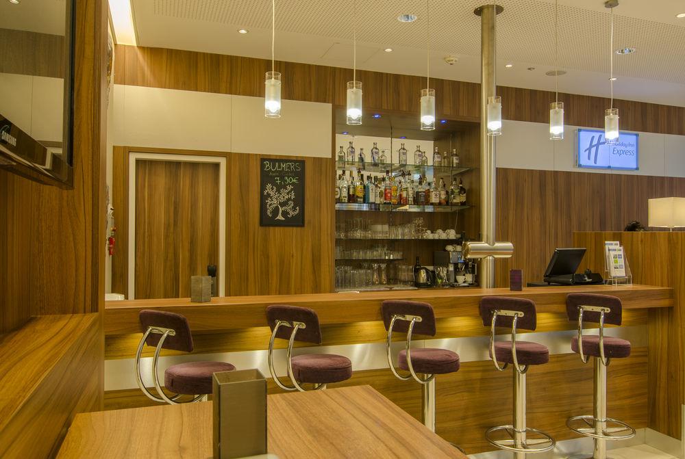 Holiday Inn Express Hamburg - St. Pauli-Messe المظهر الخارجي الصورة