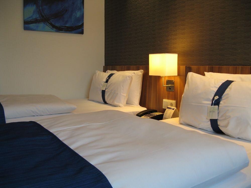 Holiday Inn Express Hamburg - St. Pauli-Messe المظهر الخارجي الصورة