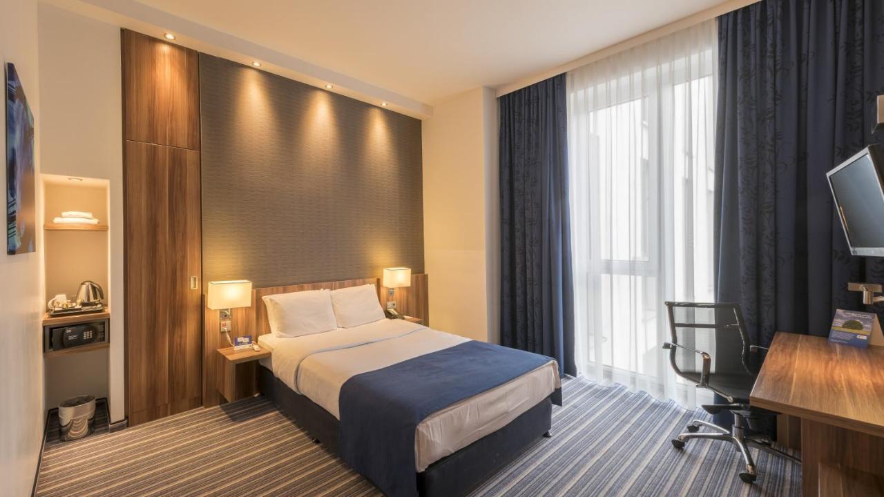 Holiday Inn Express Hamburg - St. Pauli-Messe المظهر الخارجي الصورة